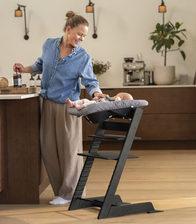 Tripp Trapp® Warm Brown más Newborn Set para Recien Nacido Antharcite